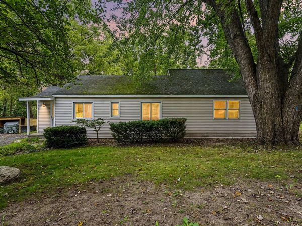 3826 Milla Avenue NW, Comstock Park, MI 49321