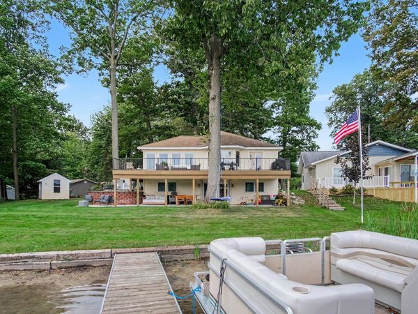 111 Maple Avenue, Stanton, MI 48888