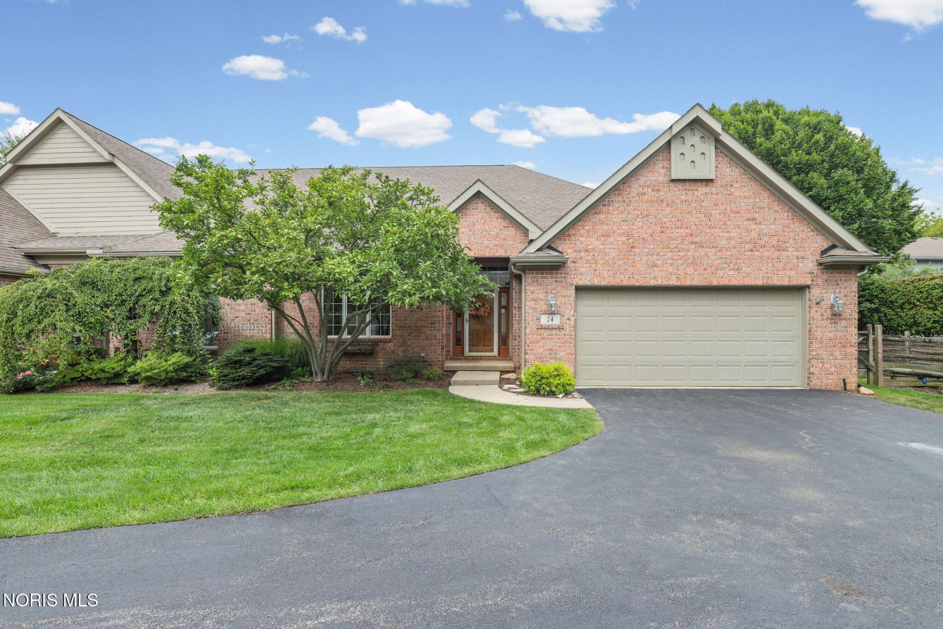 24 Winding Creek Place, Sylvania, OH 43560 Main Photo
