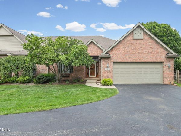 24 Winding Creek Place , Sylvania, OH 43560