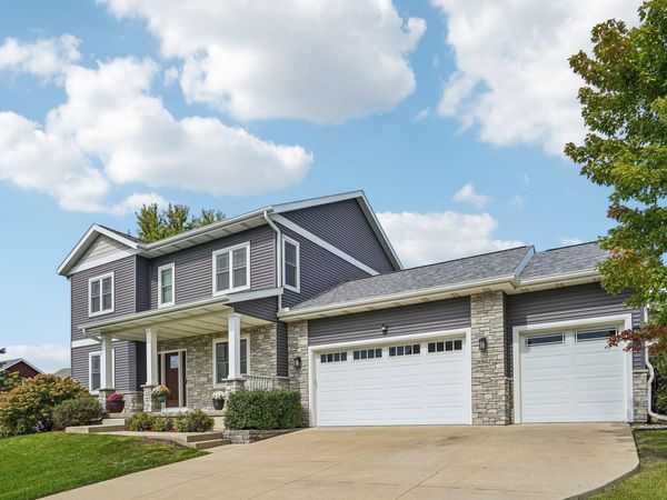 9902 Peach Leaf Lane, Middleton, WI 53562
