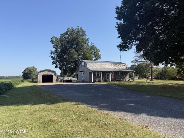 1800 Ozment Road, Dyersburg, TN 38024