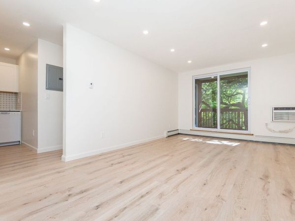 142 Kenrick, Unit 23, Boston, MA 02135