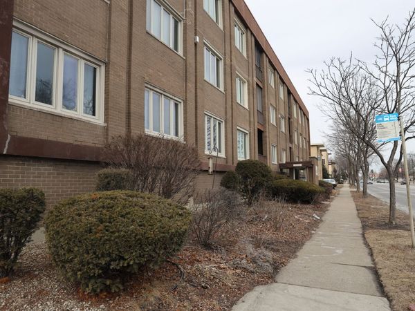 10048 S Pulaski Road , Unit 2C, Oak Lawn, IL 60453