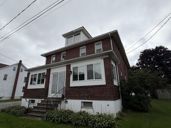 6 E Maple Street, Tresckow, PA 18254