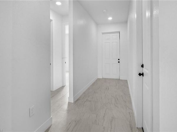 1020 bell , LEHIGH ACRES, FL 33974