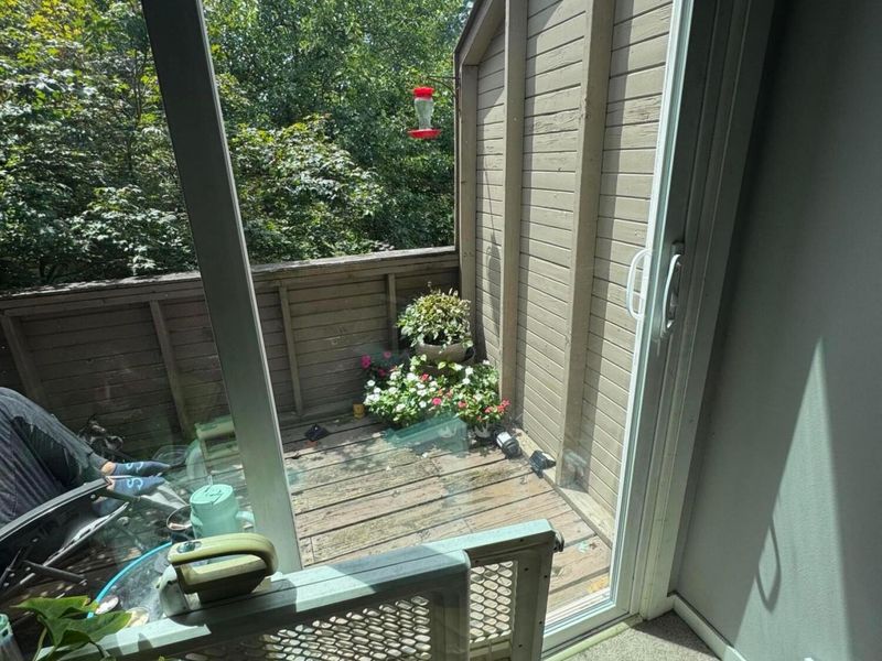 3251 Donalda Court , Columbus, OH 43231 Photo 8