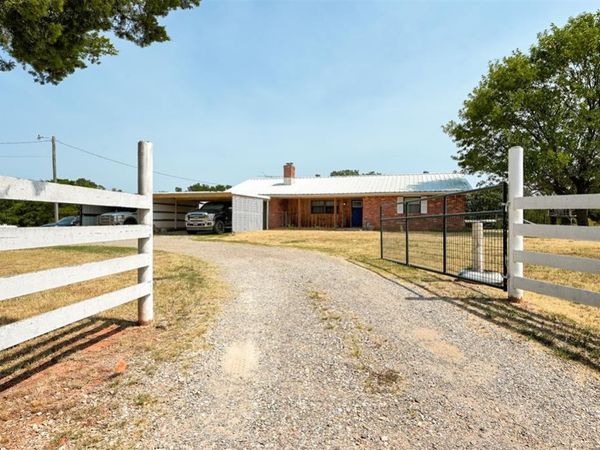 9901 96th Street, Lexington, OK 73051