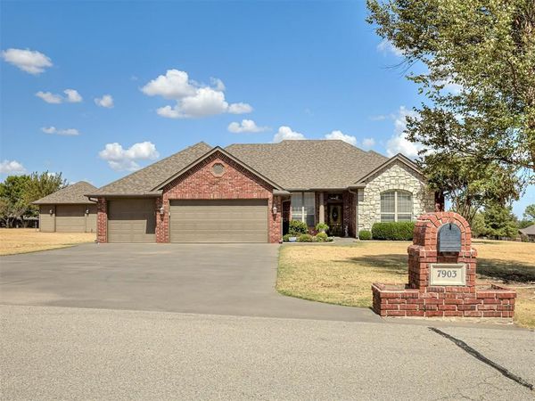 7903 Scotch Lane, Tuttle, OK 73089