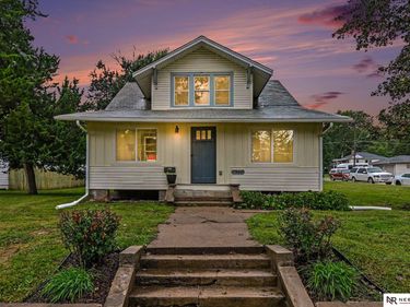 1502 Main Street, Bellevue, NE 68005