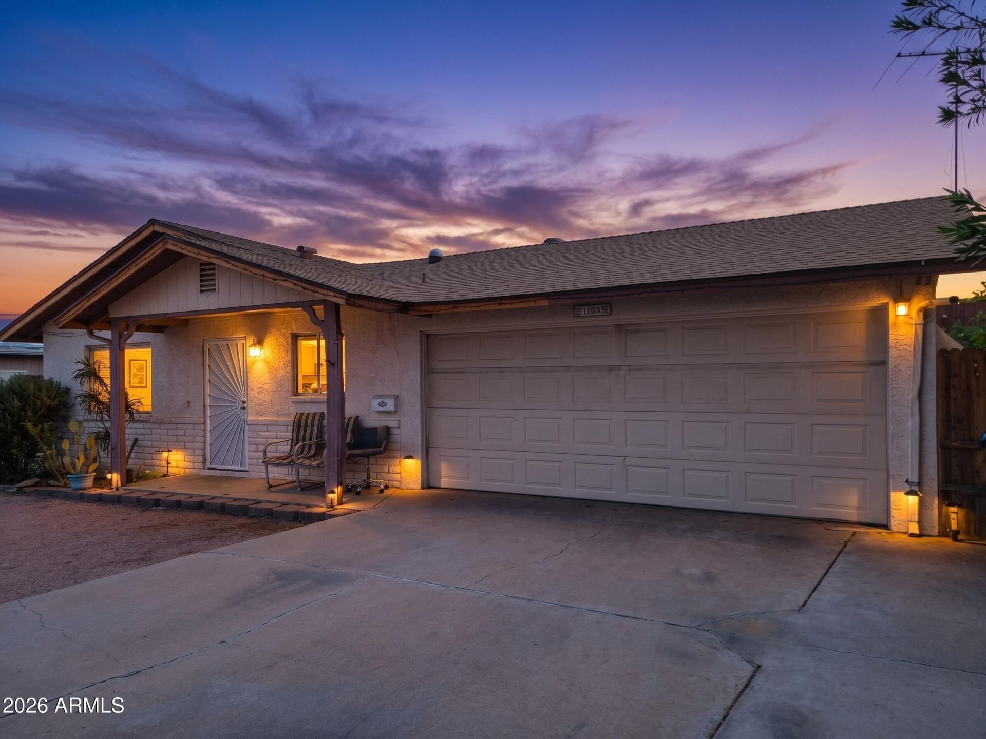 1105 W Frito Avenue, Mesa, AZ 85210 Main Photo