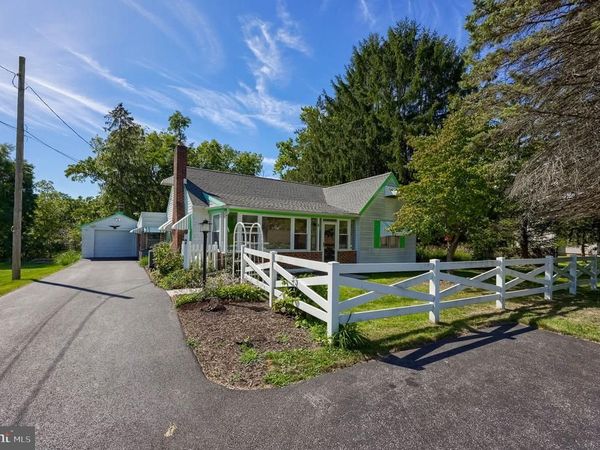 7 PINE STREET , DILLSBURG, PA 17019