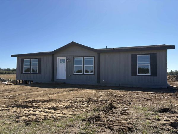 4851 W Enoch Rd, Deer Park, WA 99006