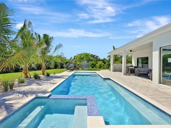 1337 Caloosa Dr, Fort Myers, FL 33901