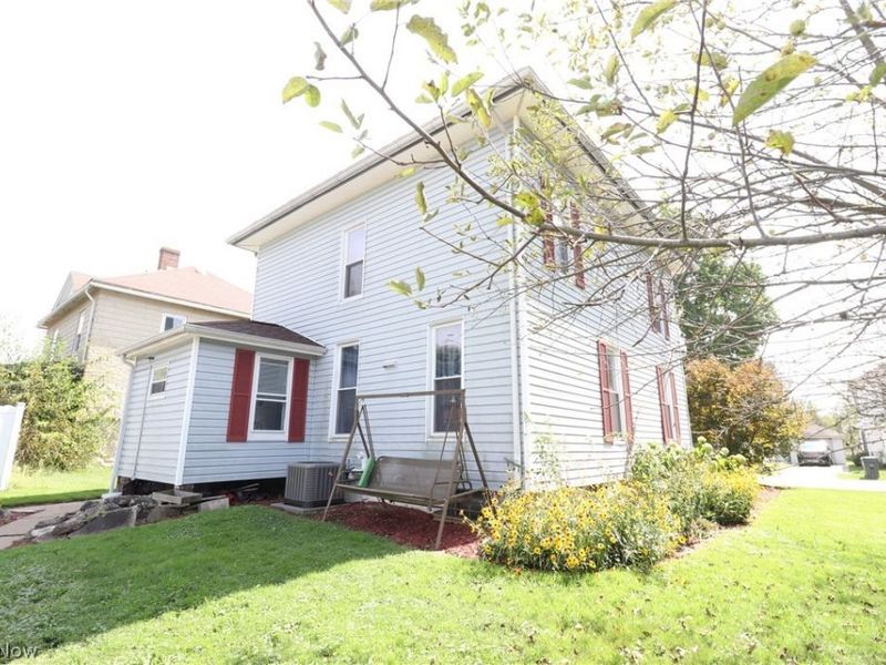 115 Burbank Street, Creston, OH 44217 Photo 5