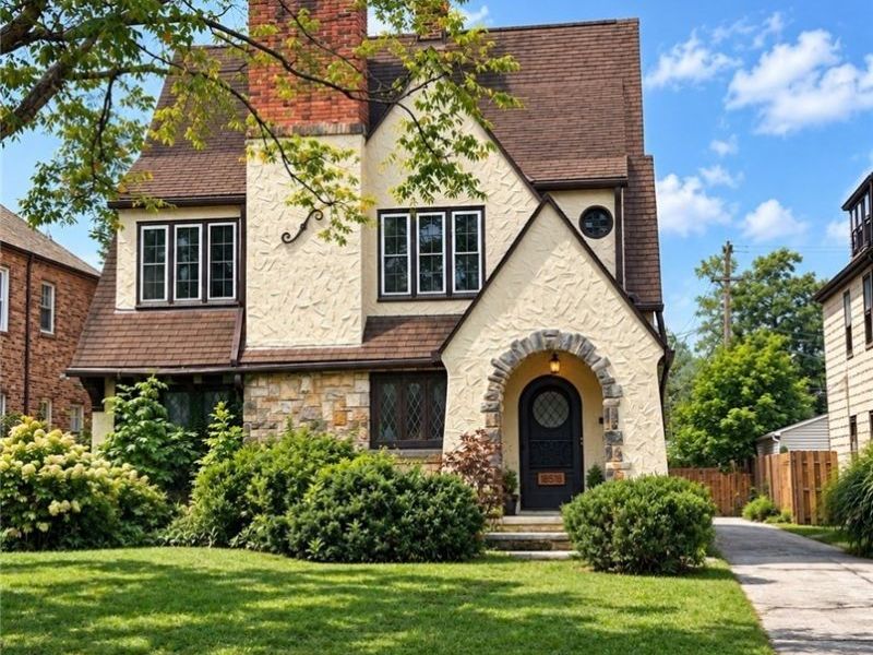18518 Newell Road , Shaker Heights, OH 44122 Photo 1