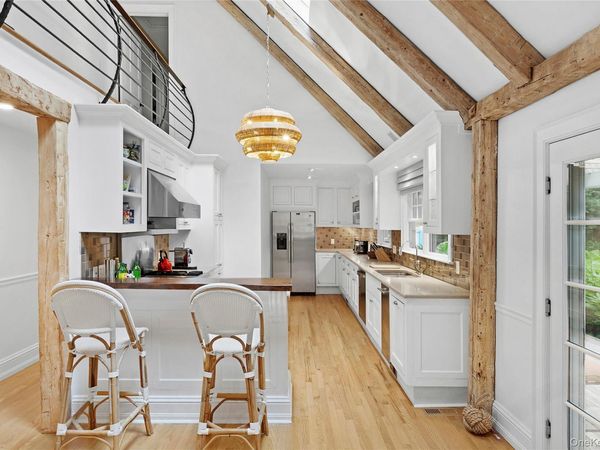 16 Stock Farm Lane , Sag Harbor, NY 11963