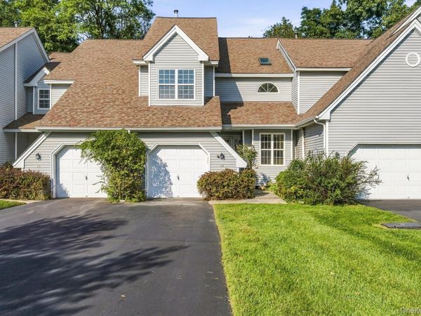 14 Glen Eagles Drive, Poughkeepsie, NY 12603