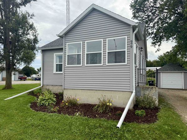 979 W Main Street, Waupun, WI 53963