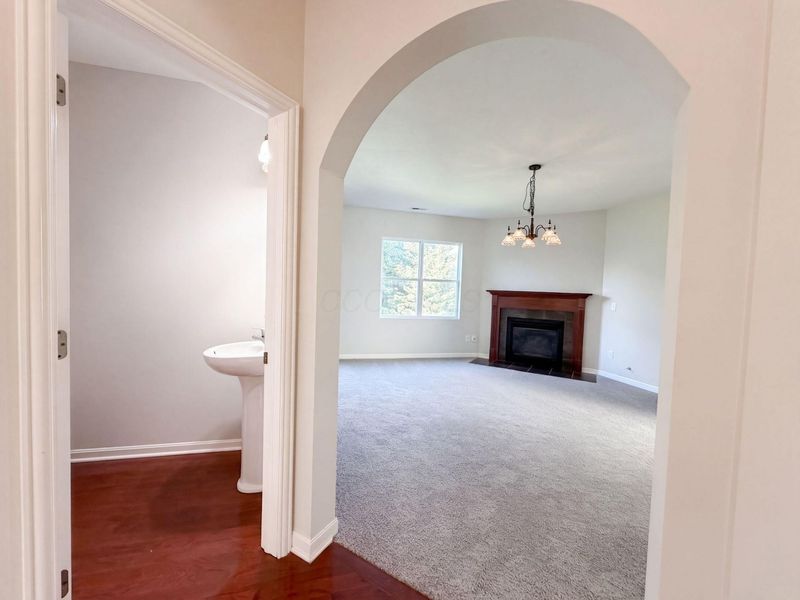4058 Leontria Avenue , Columbus, OH 43219 Photo 13