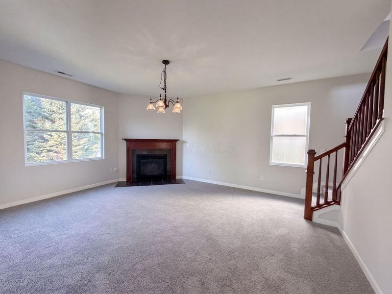 4058 Leontria Avenue , Columbus, OH 43219 Photo 3