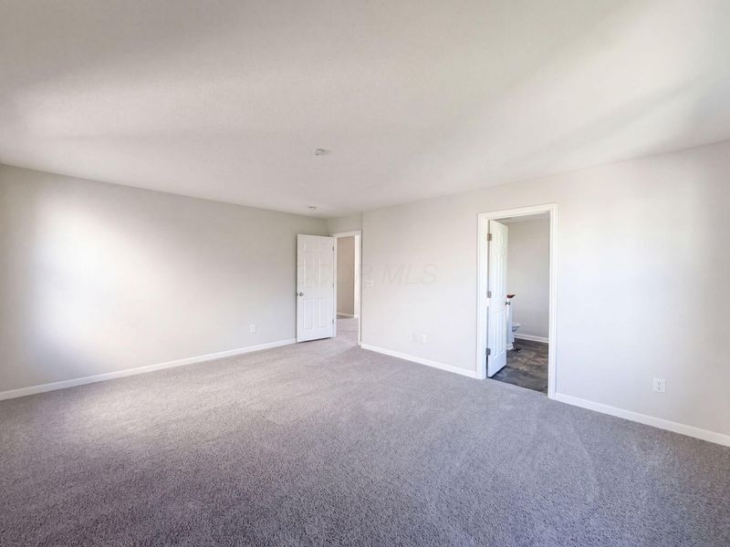 4058 Leontria Avenue , Columbus, OH 43219 Photo 4