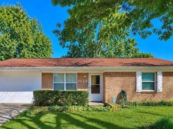 1914 Del Oak Drive, Mesquite, TX 75149