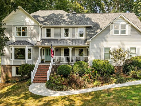 1909 Stonehills Place, Knoxville, TN 37938