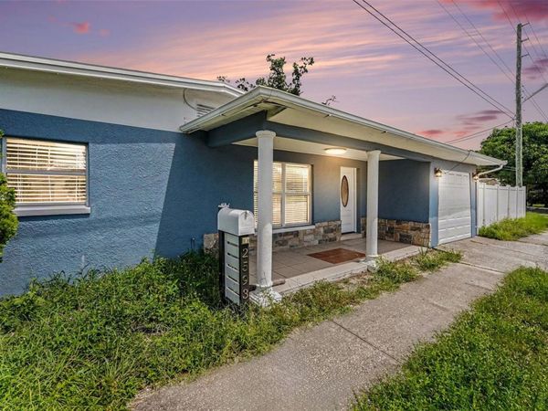 2593 38TH AVENUE N, Unit B, ST PETERSBURG, FL 33713