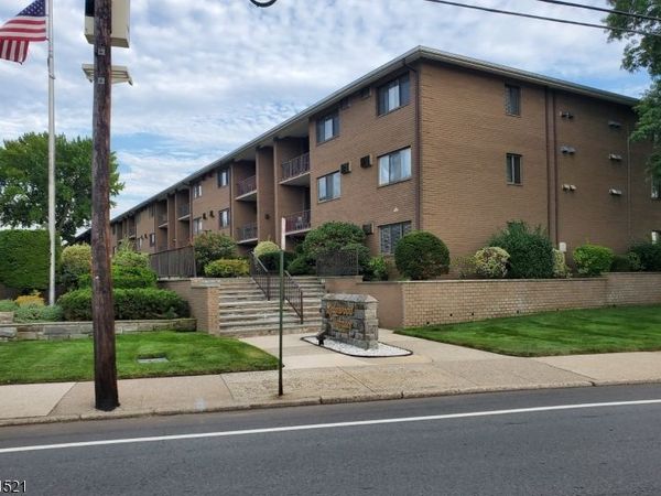 466 Liberty St, Little Ferry, NJ 07643