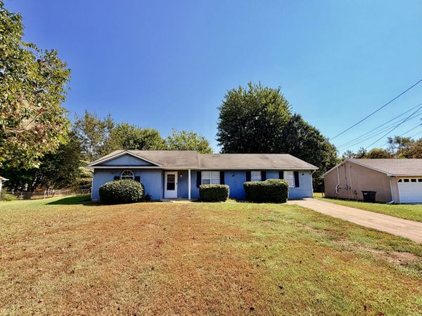 1182 Max Ct , Oak Grove, KY 42262