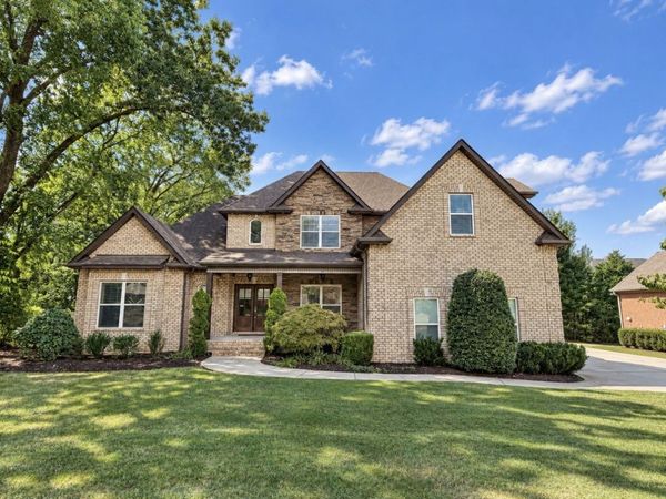 2707 Battleground Dr, Murfreesboro, TN 37129