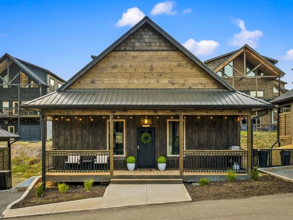571 Warbonnet Way , Pigeon Forge, TN 37863