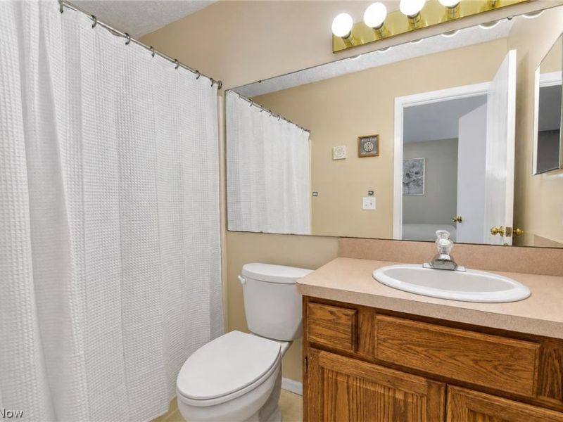 737 Sunset Drive, Madison, OH 44057 Photo 23