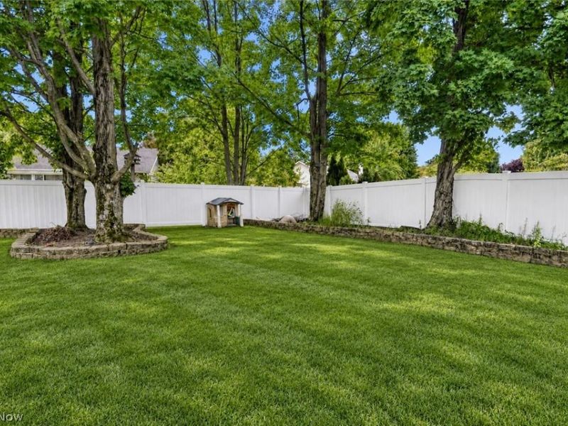 737 Sunset Drive, Madison, OH 44057 Photo 29
