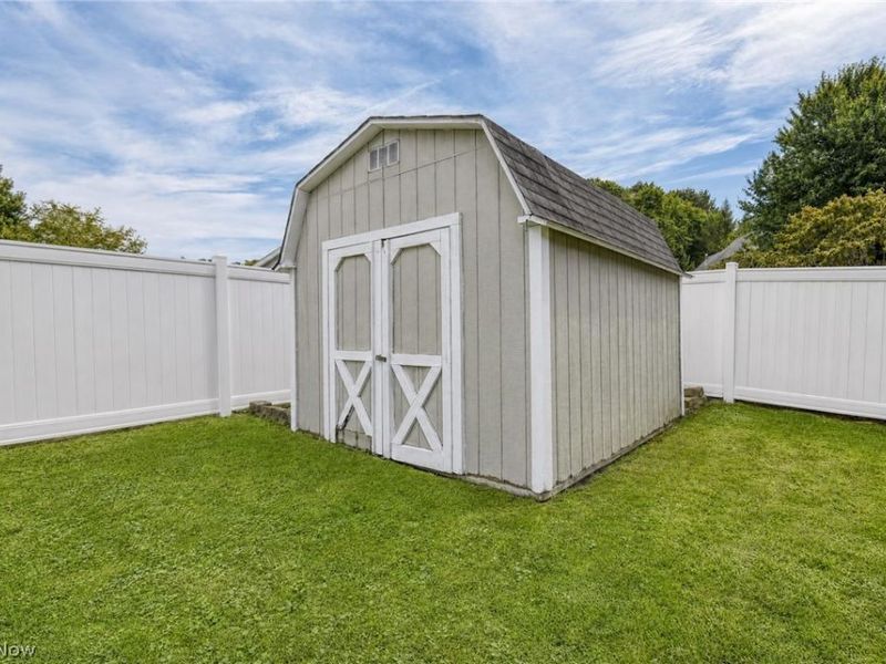 737 Sunset Drive, Madison, OH 44057 Photo 30