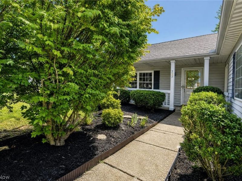 737 Sunset Drive, Madison, OH 44057 Photo 5