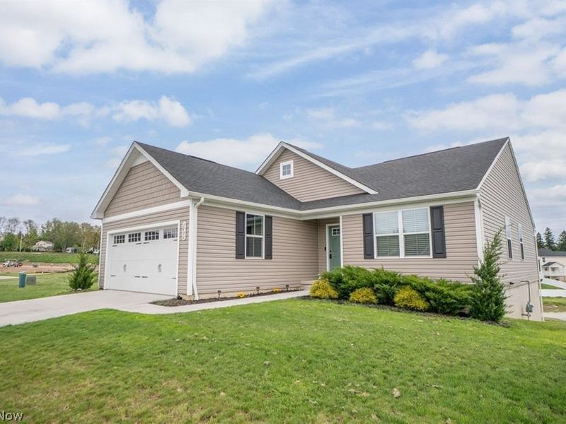 3892 Higgins Drive, Norton, OH 44203 Photo 2