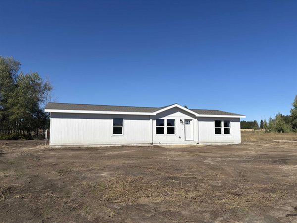 4871 W Enoch Rd, Deer Park, WA 99006