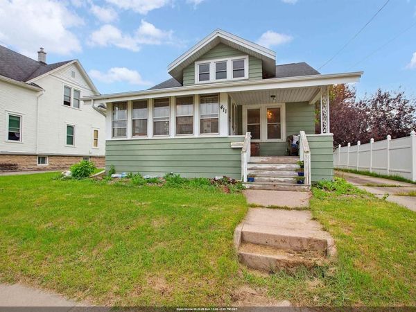 411 KNAPP STREET, Oshkosh, WI 54902