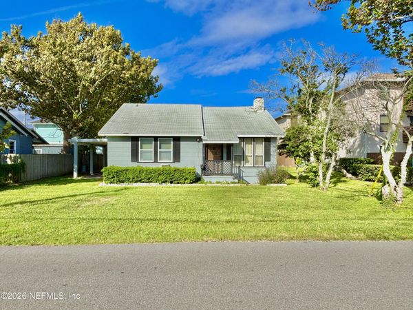 1010 4TH Street N, Jacksonville Beach, FL 32250