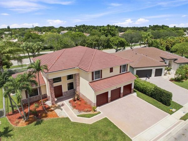 344 SW 159th Ln , Pembroke Pines, FL 33027