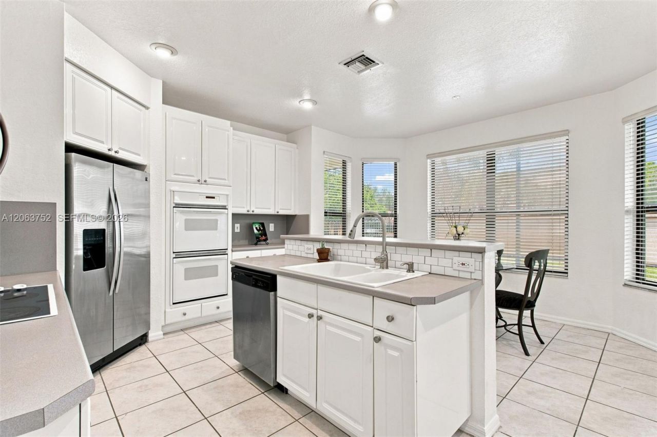 344 SW 159th Ln , Pembroke Pines, FL 33027 Photo