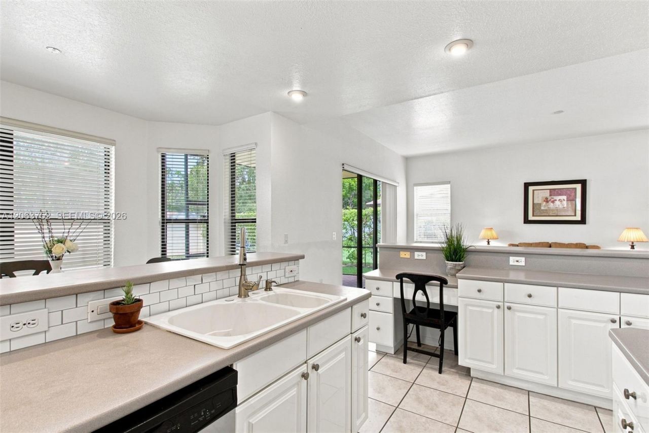 344 SW 159th Ln , Pembroke Pines, FL 33027 Photo