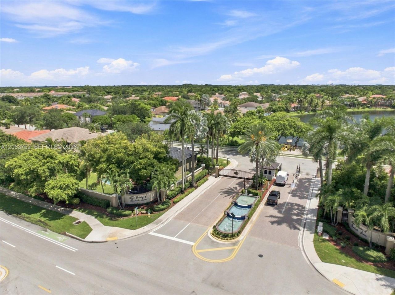 344 SW 159th Ln , Pembroke Pines, FL 33027 Photo