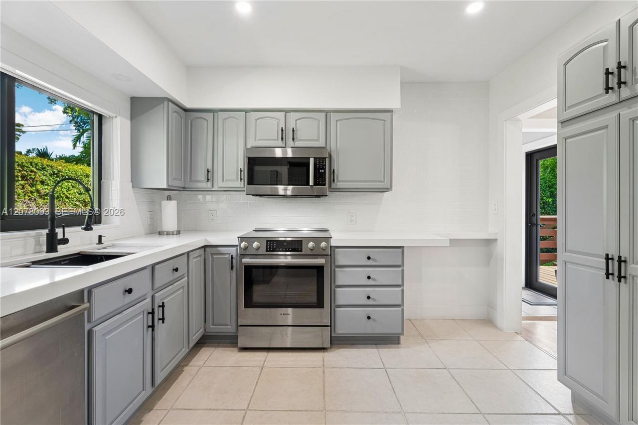 1541 Consolata Ave, Coral Gables, FL 33146 Photo