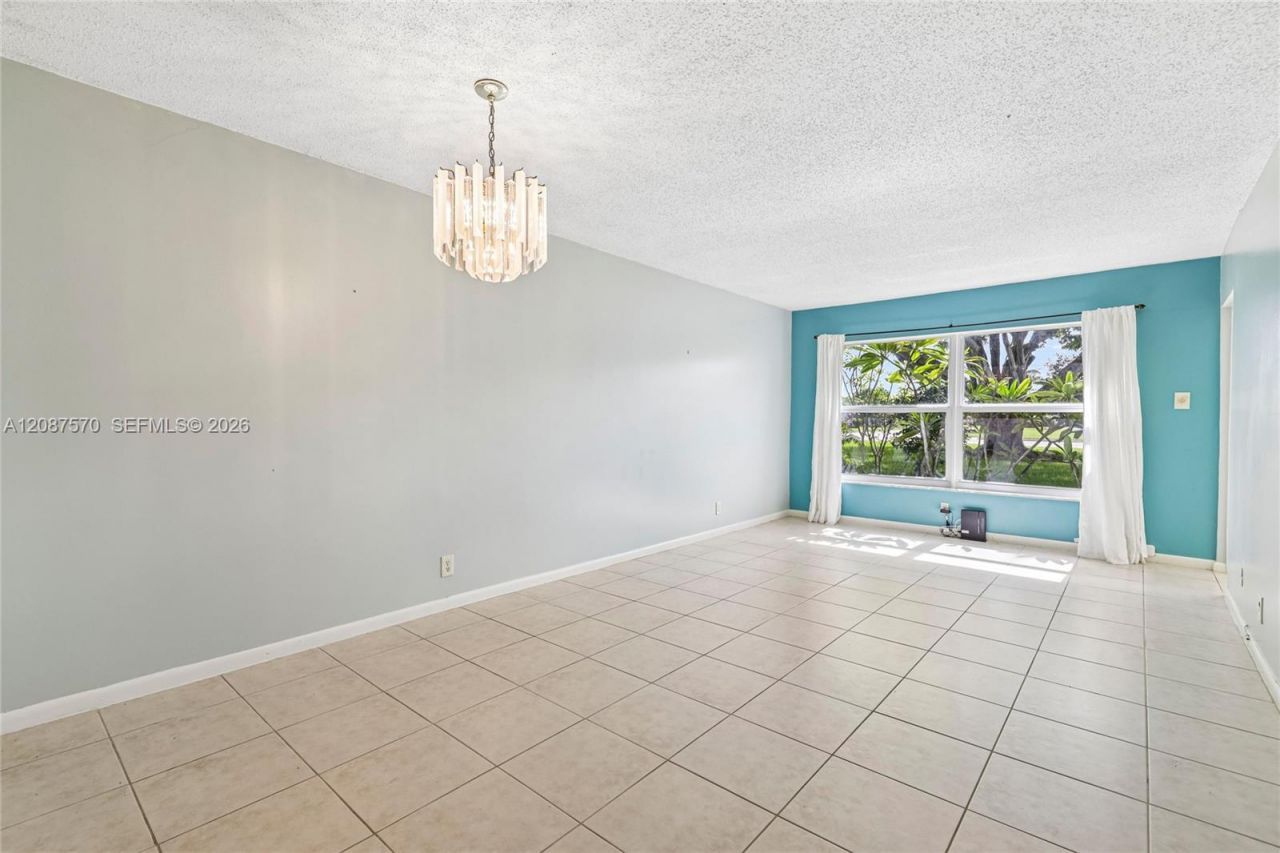 7887 Golf Cir Dr, Unit 106, Margate, FL 33063 Photo