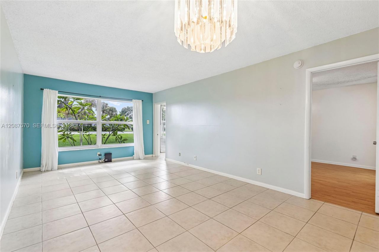 7887 Golf Cir Dr, Unit 106, Margate, FL 33063 Photo