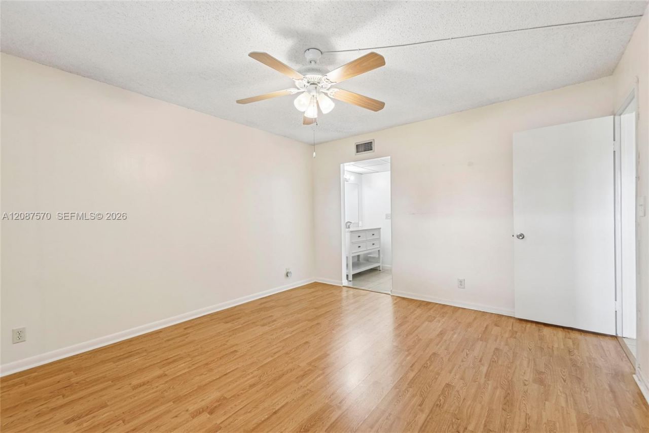 7887 Golf Cir Dr, Unit 106, Margate, FL 33063 Photo