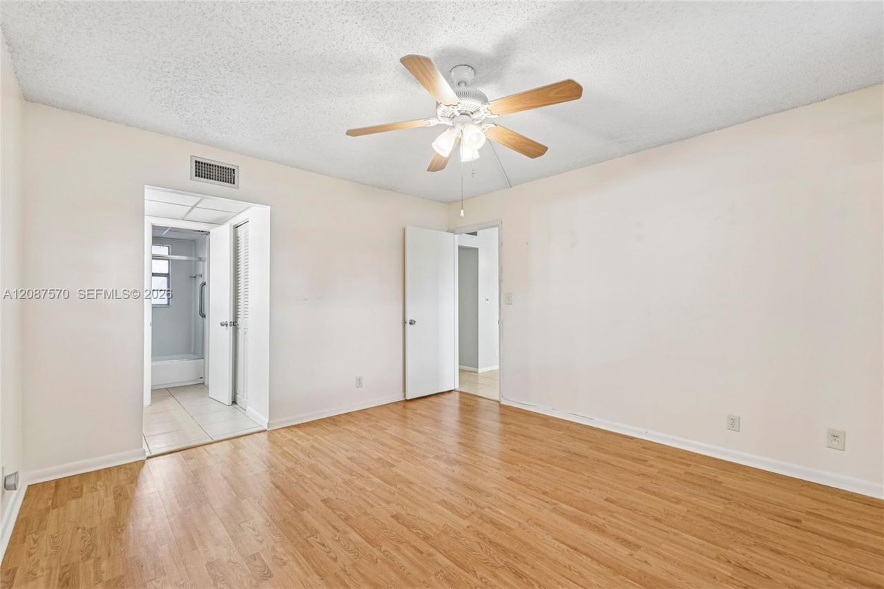 7887 Golf Cir Dr, Unit 106, Margate, FL 33063 Photo